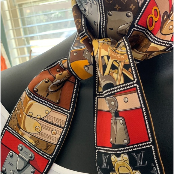 🌸  2X HP LV Limited Edition “Lock it” Bandeau - Picture 4 of 15